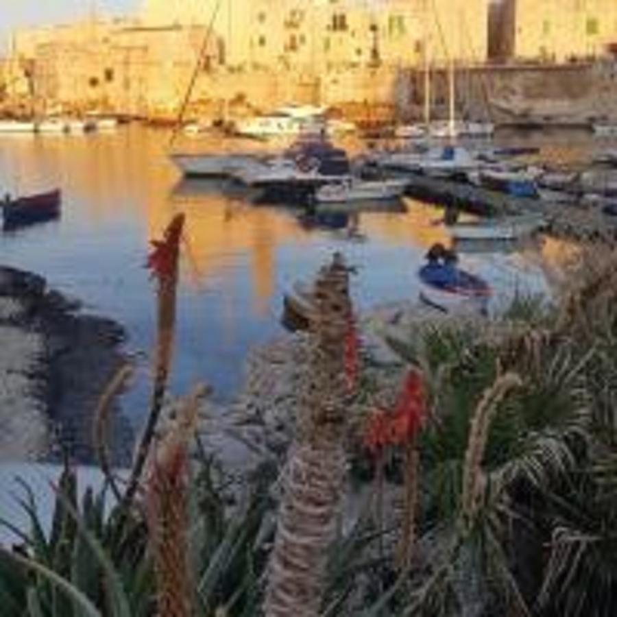 Porto Di Mare B&B Giovinazzo Exteriör bild